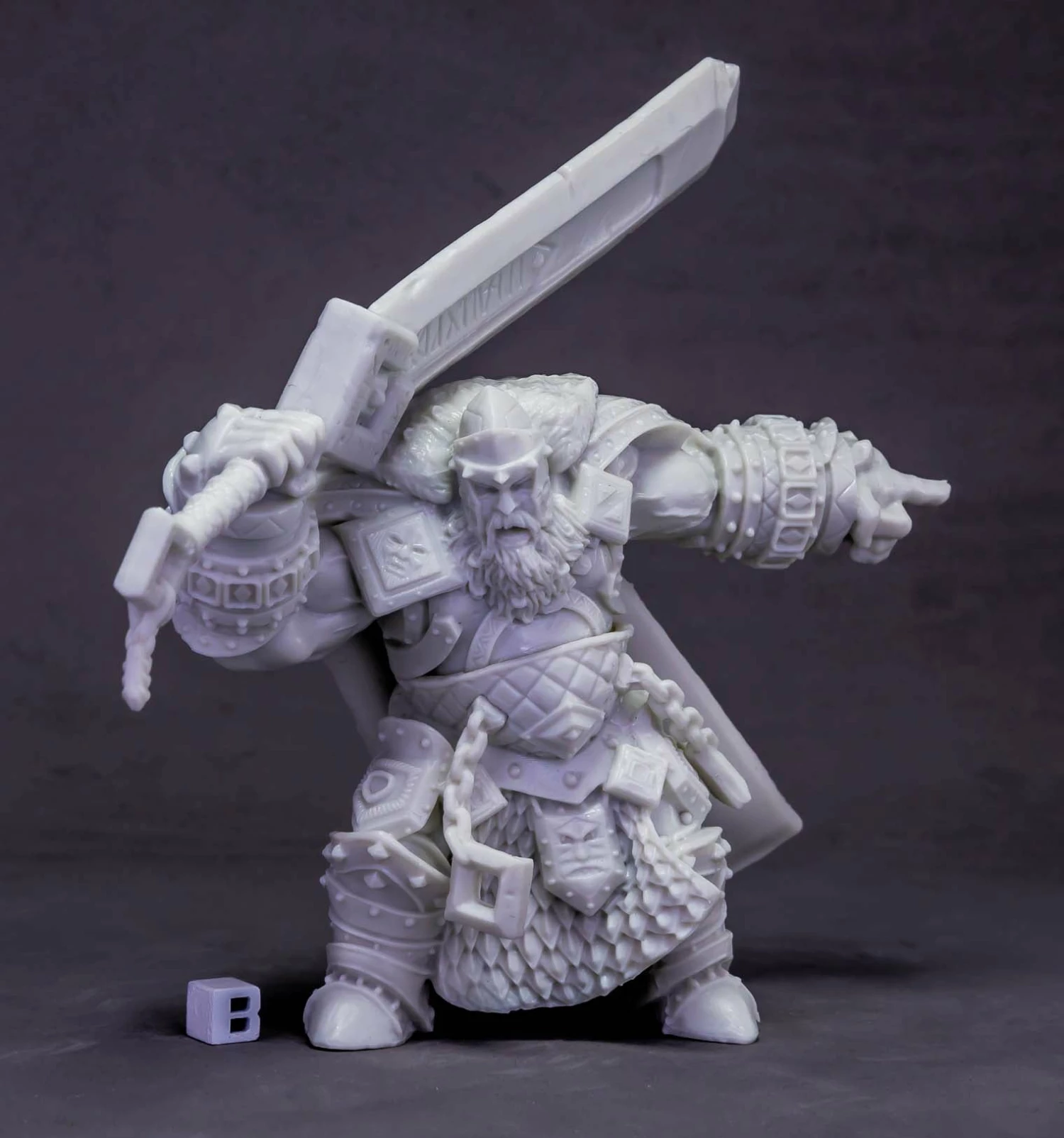 Reaper Bones - Skorg, Fire Giant King (Huge) 3 Reaper Bones - Skorg, Fire Giant King (Huge)