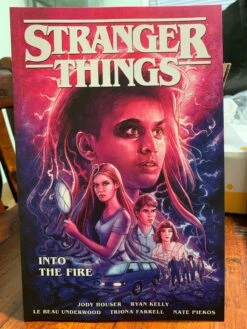 Dark Horse- Stranger Things #3 - Into The Fire
