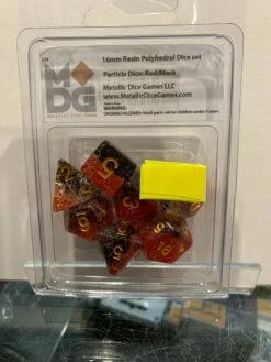 MDG 16mm Resin Polyhedral Dice Set: Particle Red/Black
