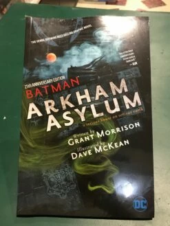 DC- Batman Arkham Asyum 25th Ann Ed